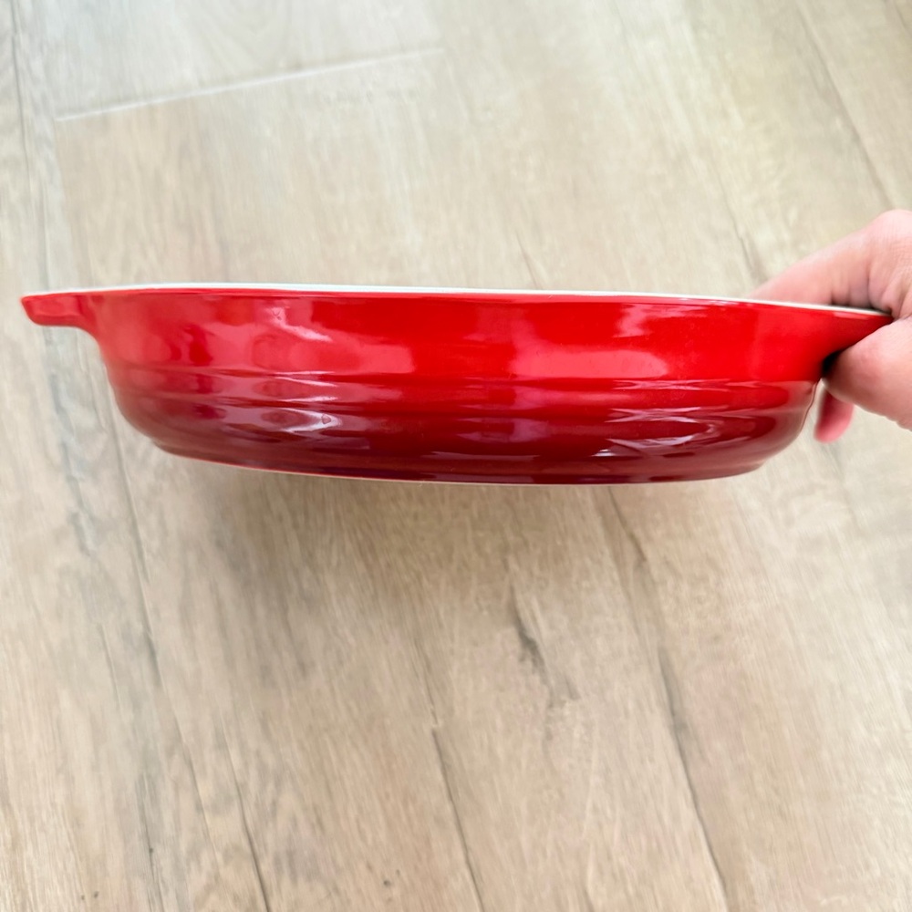 LE CREUSET CHERRY CERISE CLASSIC OVAL BAKER DISH 11”, 17-21 NWT‎